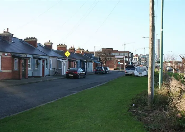 2 Bed House Beside Arena Venue
